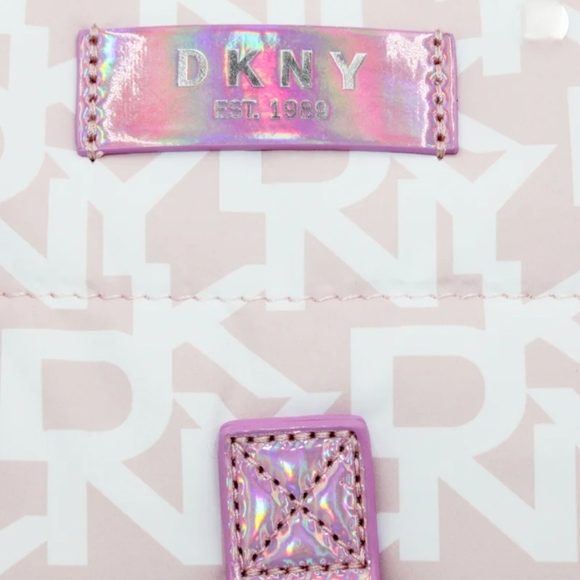 NEW  DKNY Portable Toiletry Cosmetic Travel Bag Makeup Organizer Storage Pouch - Picture 6 of 11